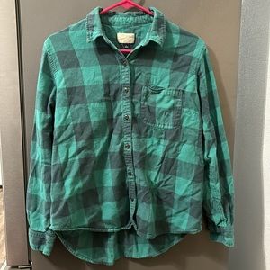 Green plaid flannel button down women’s top